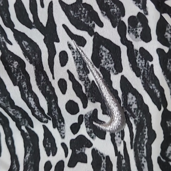 NIKE DRI-FIT EMBROIDERED SWOOSH LEOPARD PRINT LINED MESH ATHLETIC SHORTS - Picture 10 of 11